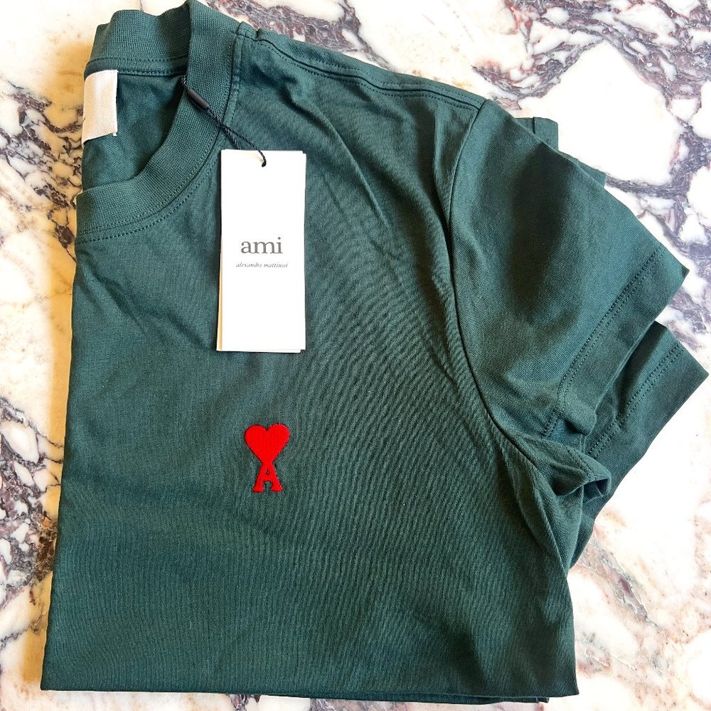 NEW W/ TAGS AMI  Crew Neck Short Sleeve T-Shirt